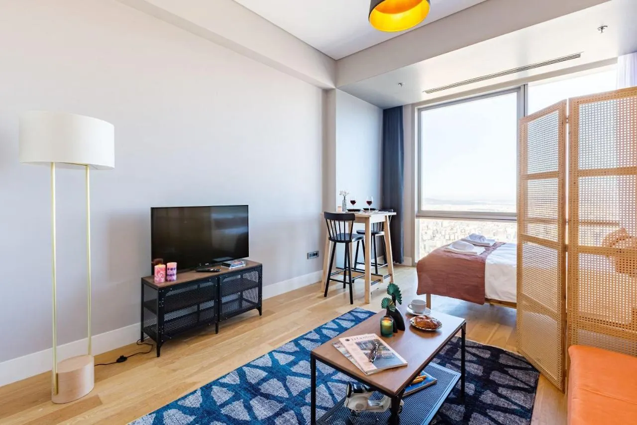 Studio Flat With Panoramic City View In Atasehir Apartment Istanbul