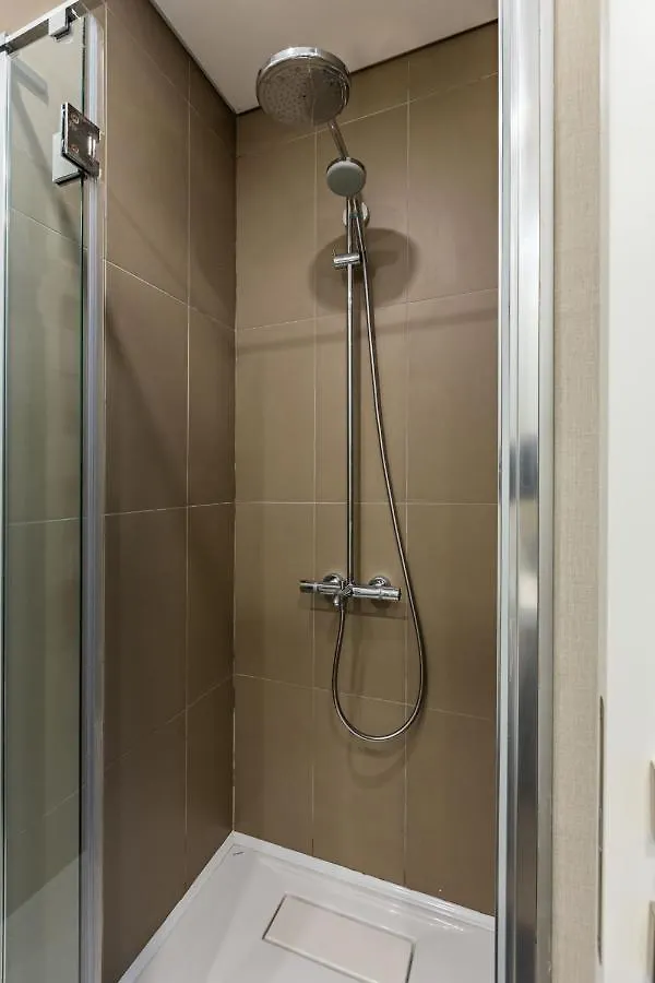 Studio Flat With Panoramic City View In Atasehir Apartment Istanbul